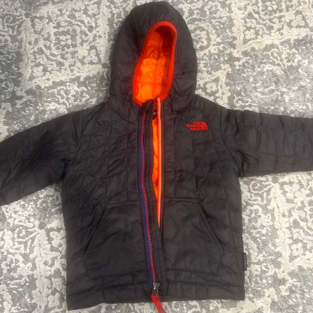 Boys North Face thermoball jacket